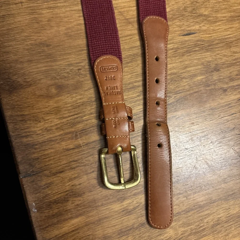 Coach excellent linen